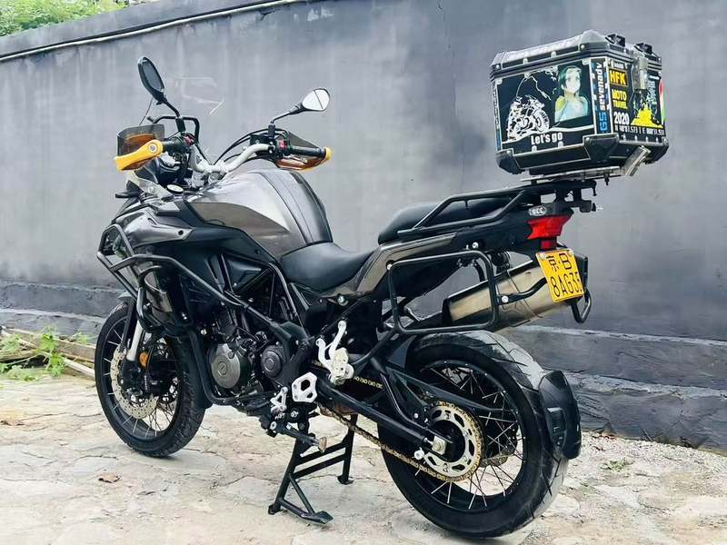 二手贝纳利金鹏 TRK502