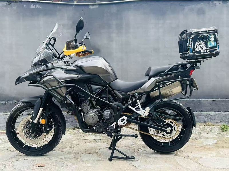 二手贝纳利金鹏 TRK502