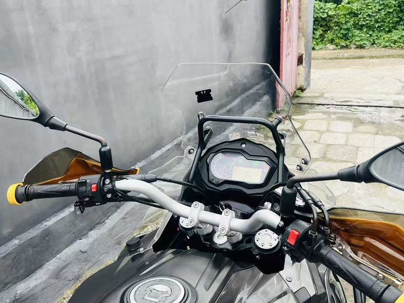 二手贝纳利金鹏 TRK502