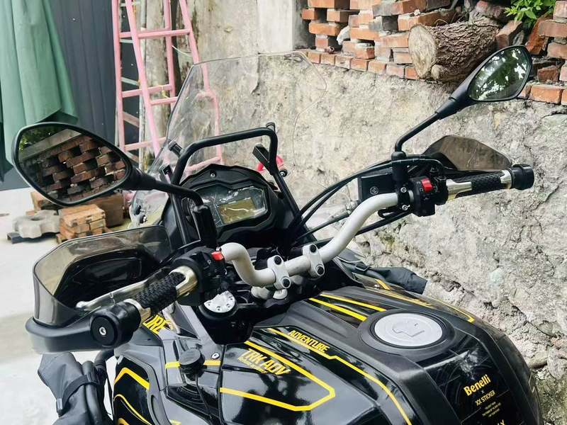 二手贝纳利金鹏 TRK502