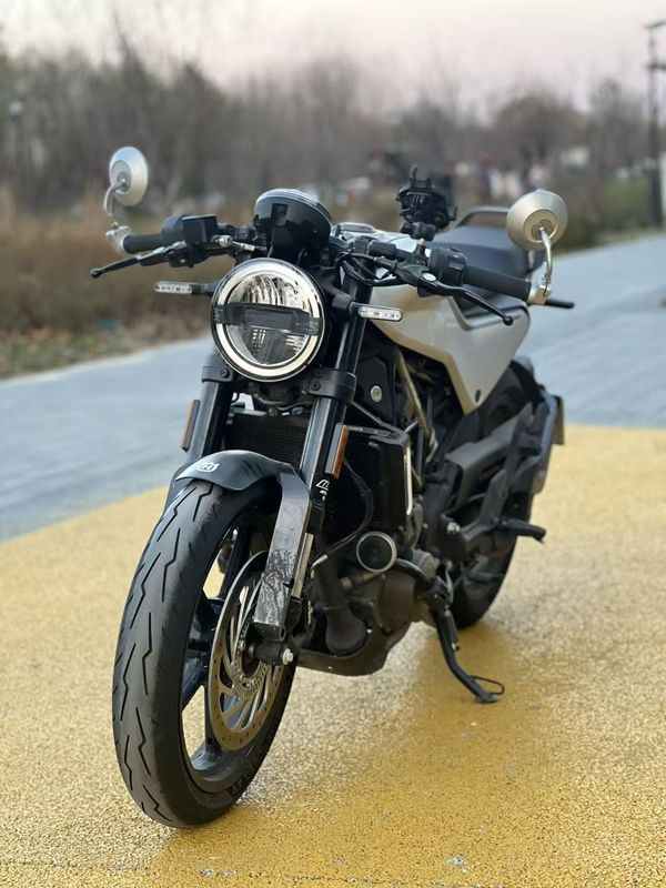 二手HUSQVARNA白箭 401