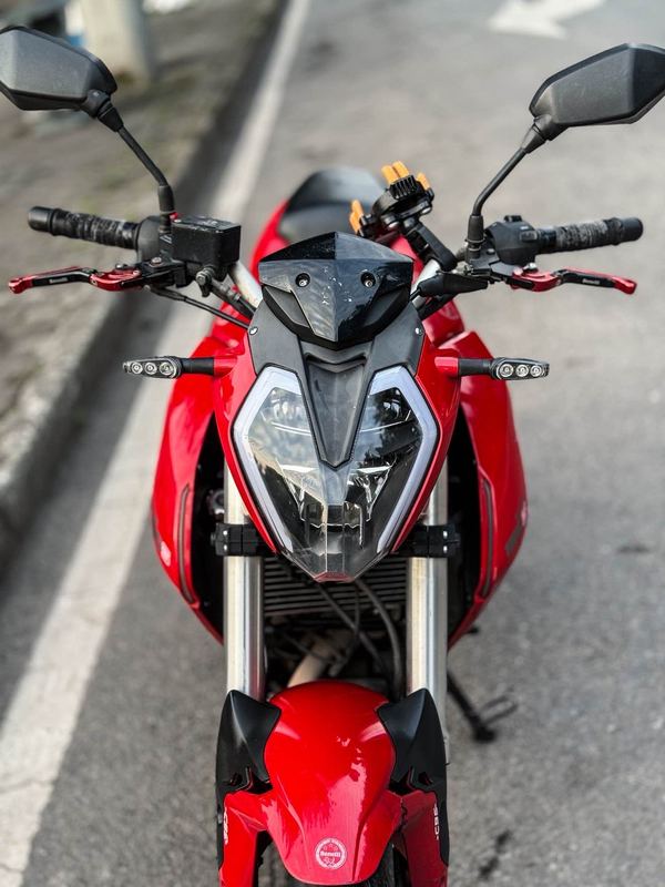 二手贝纳利小迅龙 BN150S