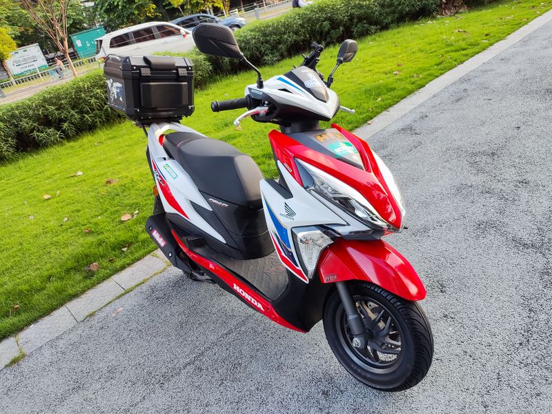 二手新大洲本田裂行 RX125Fi