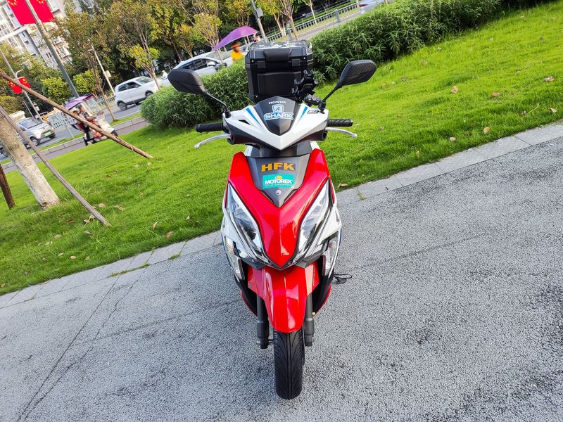 二手新大洲本田裂行 RX125Fi