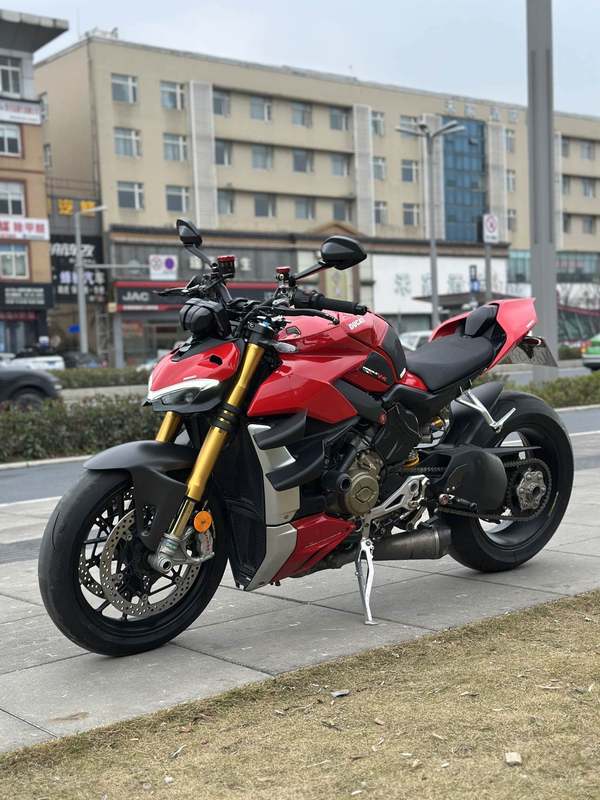 二手杜卡迪Street Fighter V4