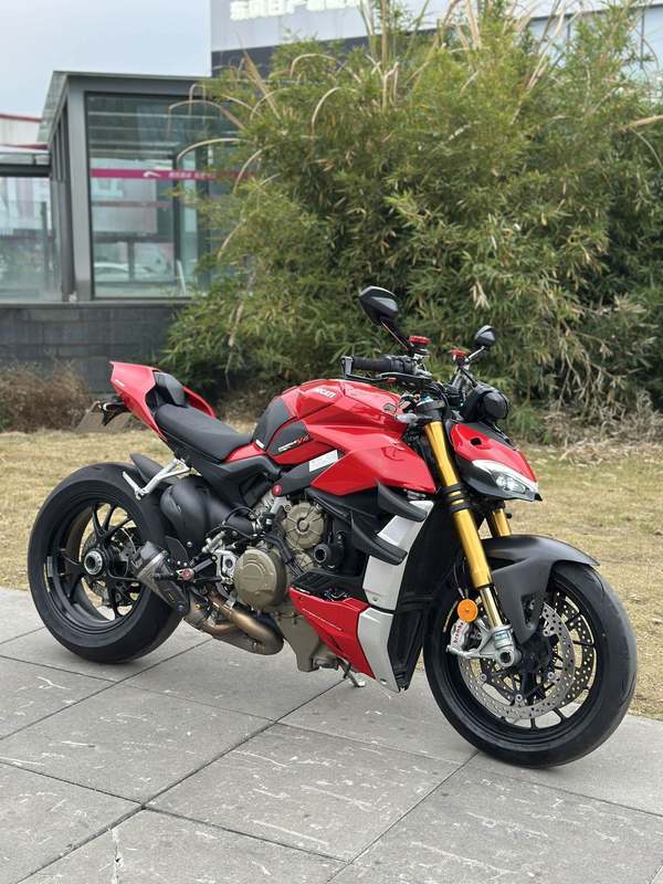 二手杜卡迪Street Fighter V4