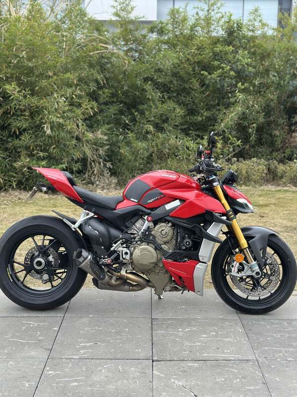 二手杜卡迪Street Fighter V4