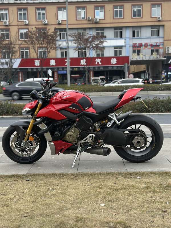 二手杜卡迪Street Fighter V4