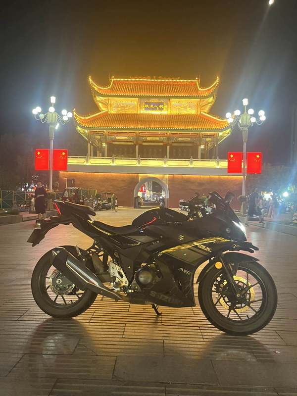 二手豪爵铃木GSX250R