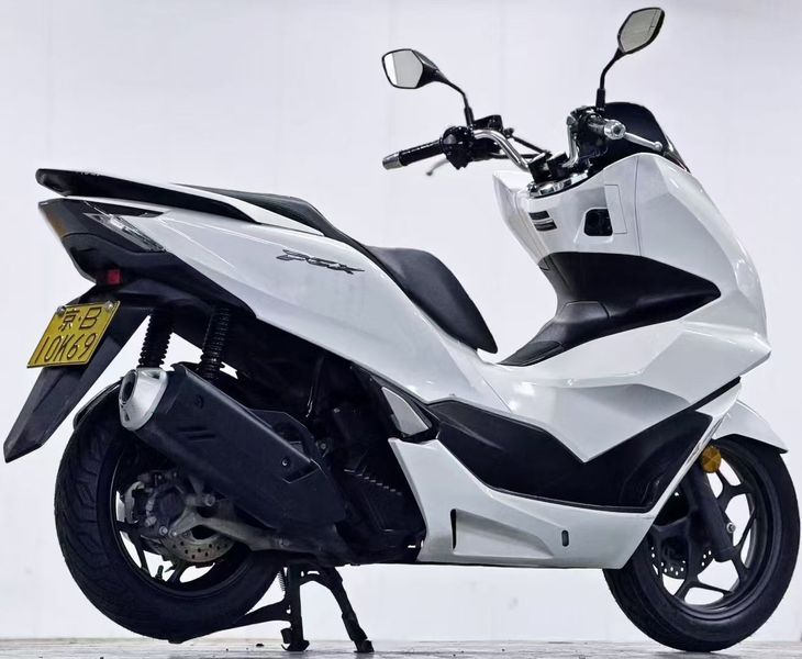 二手五羊本田PCX