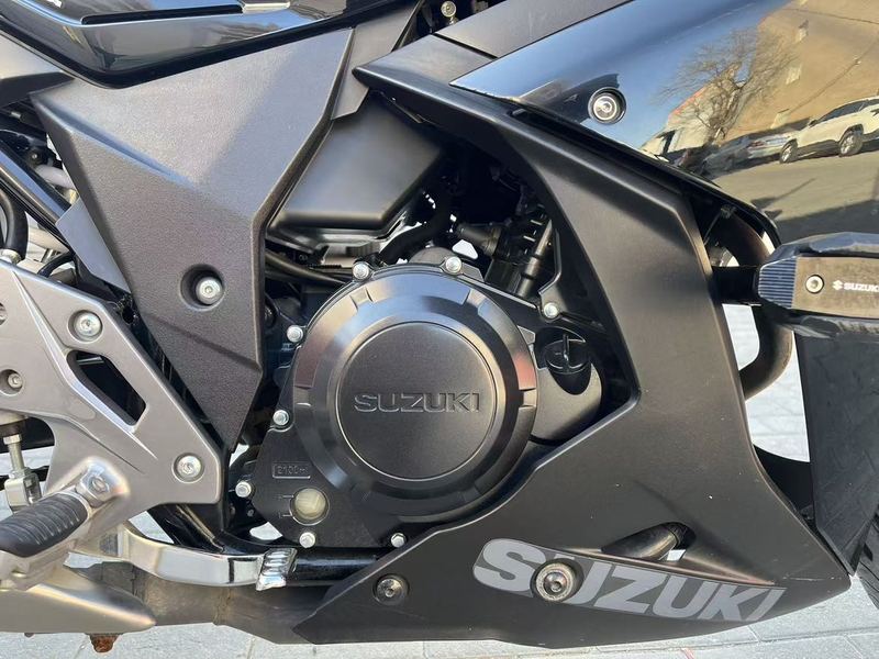 二手豪爵铃木GSX250R