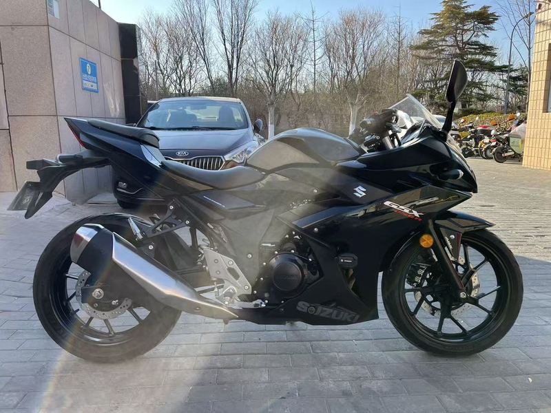 二手豪爵铃木GSX250R