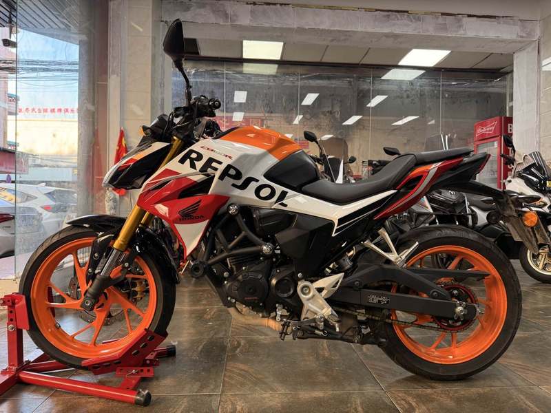 二手五羊本田CB190R 暴锋眼