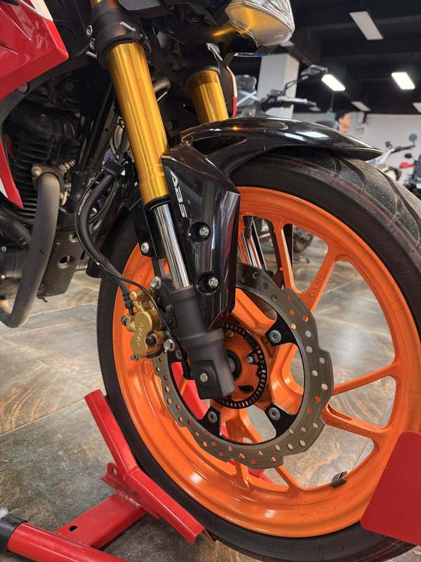 二手五羊本田CB190R 暴锋眼