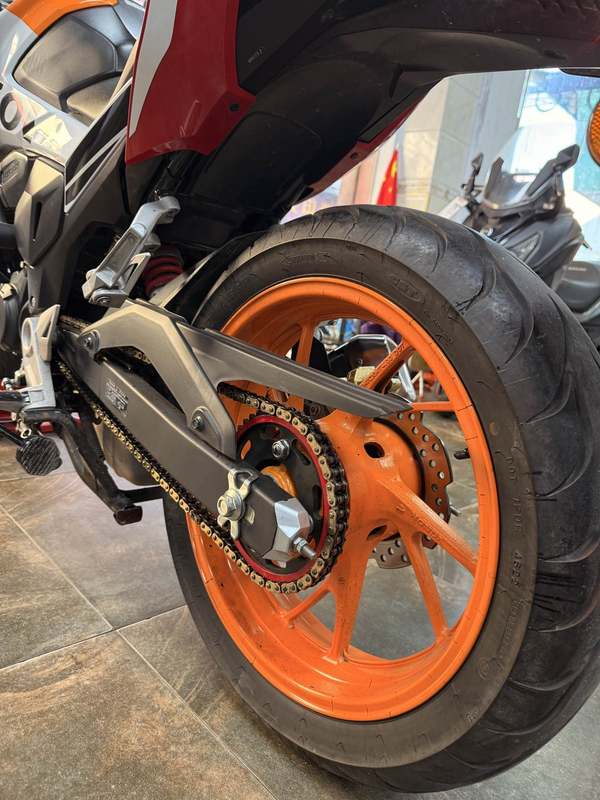 二手五羊本田CB190R 暴锋眼