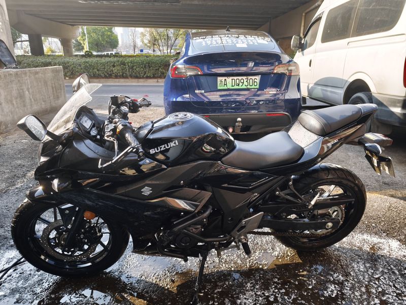 二手豪爵铃木GSX250R