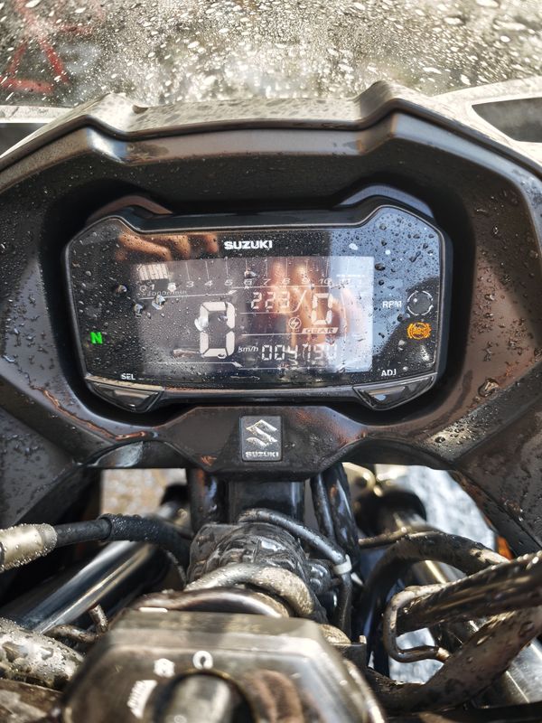 二手豪爵铃木GSX250R