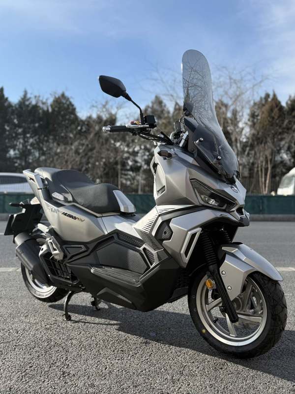 二手三阳哈士奇 Husky ADV150