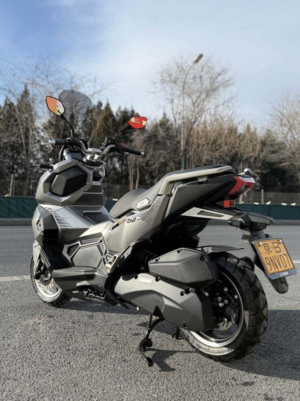 二手三阳哈士奇 Husky ADV150