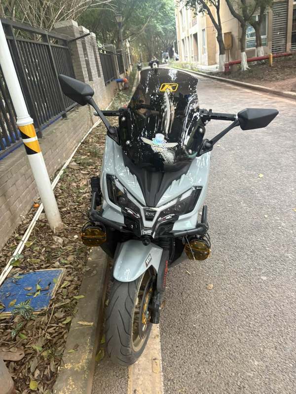 二手三阳哈士奇 Husky ADV300