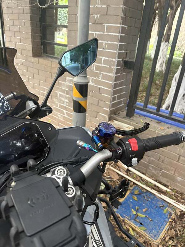 二手三阳哈士奇 Husky ADV300