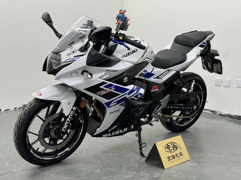 二手豪爵铃木GSX250R