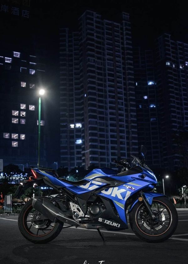 二手豪爵铃木GSX250R