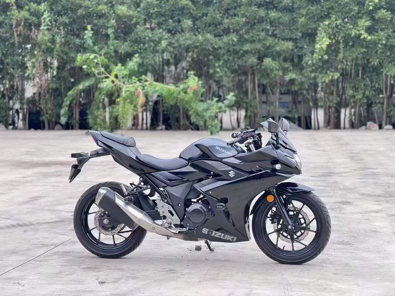 二手豪爵铃木GSX250R
