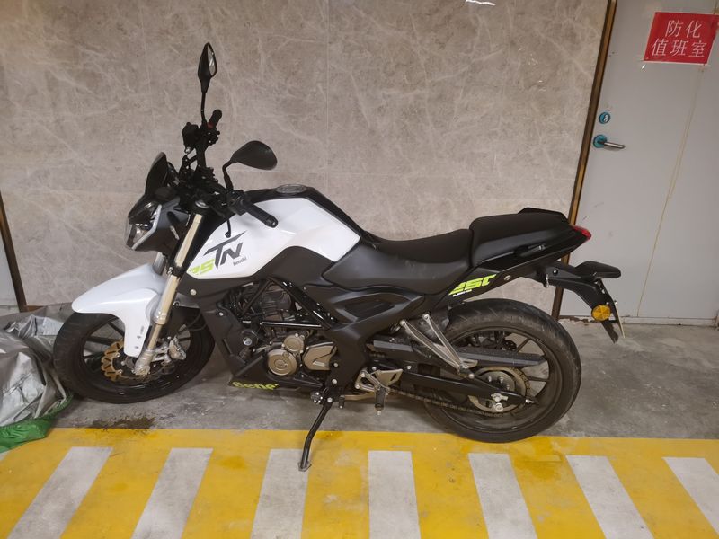 二手贝纳利小黄龙 TNT25