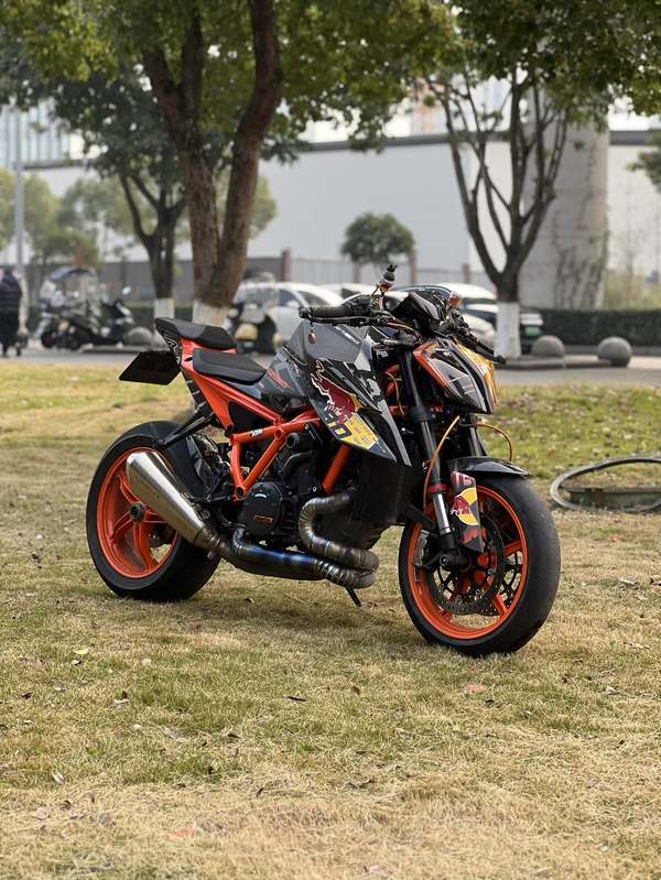 二手KTMR2R1290 Super Duke