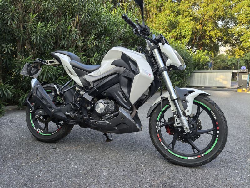 二手贝纳利小迅龙 BN150S