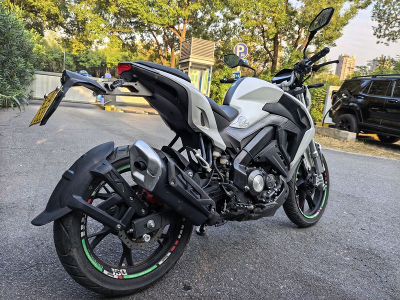 二手贝纳利小迅龙 BN150S