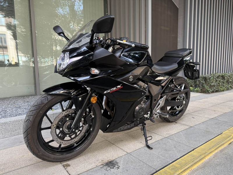 二手豪爵铃木GSX250R