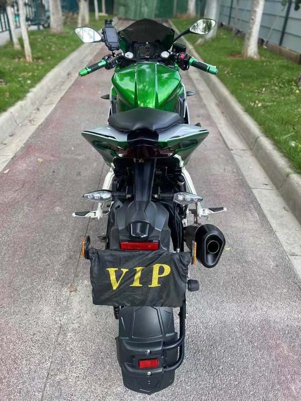 二手贝纳利龙卷风 Tornado 252R