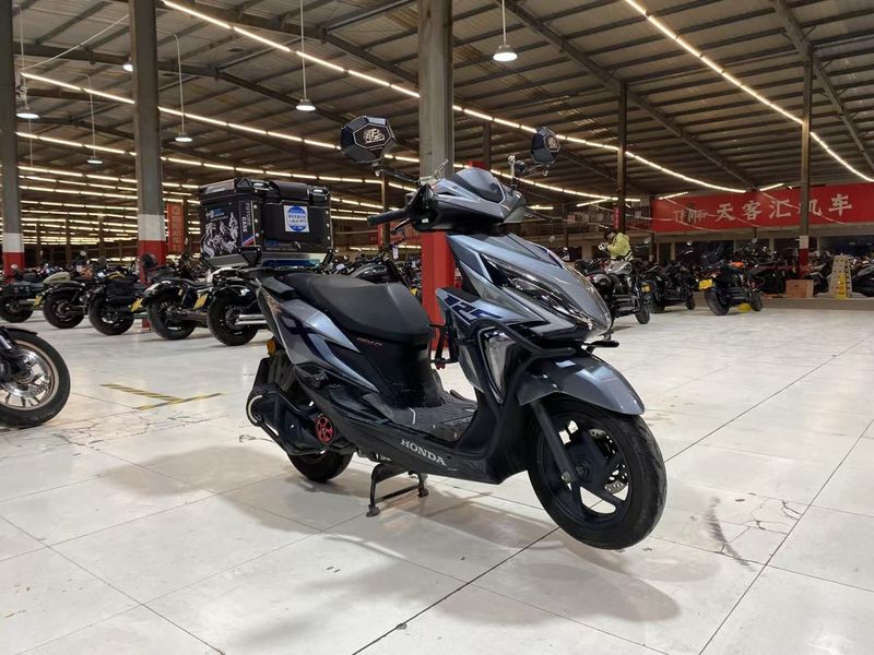 二手新大洲本田裂行 RX125Fi