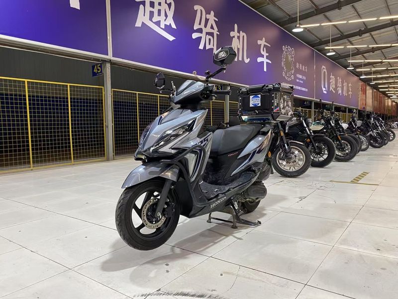 二手新大洲本田裂行 RX125Fi