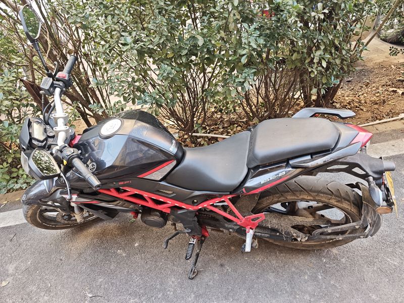 二手贝纳利红宝龙 TNT150i