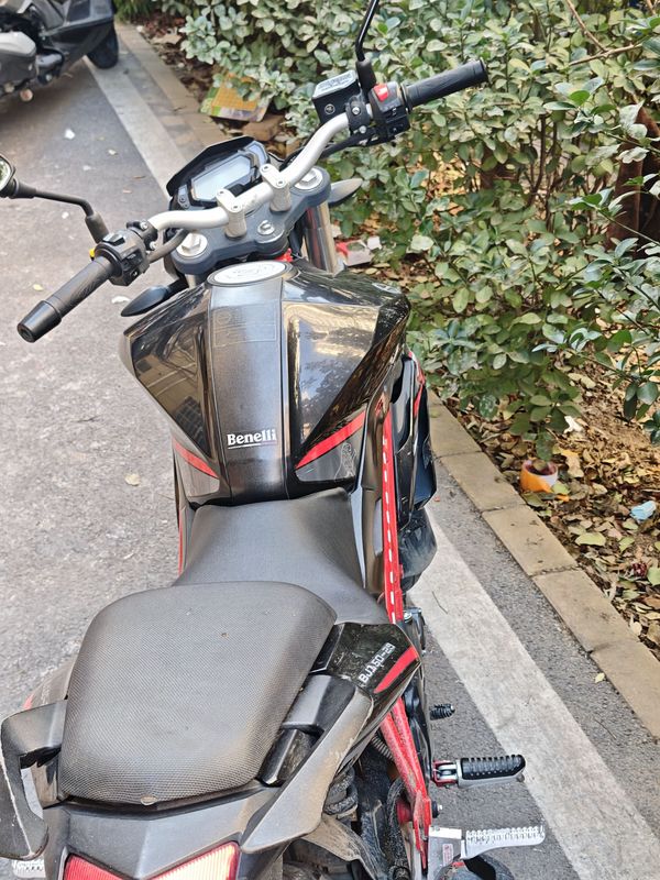 二手贝纳利红宝龙 TNT150i