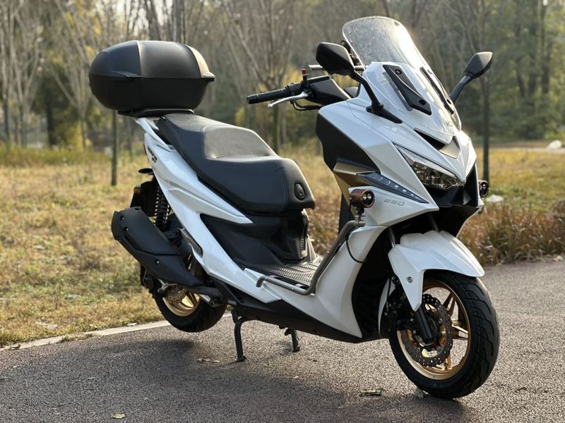 二手光阳赛艇 ST250