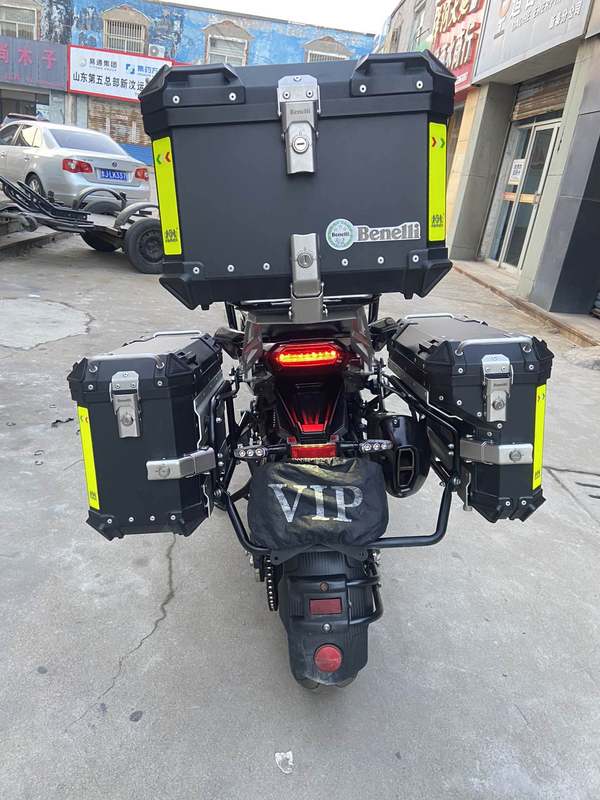 二手贝纳利TRK702