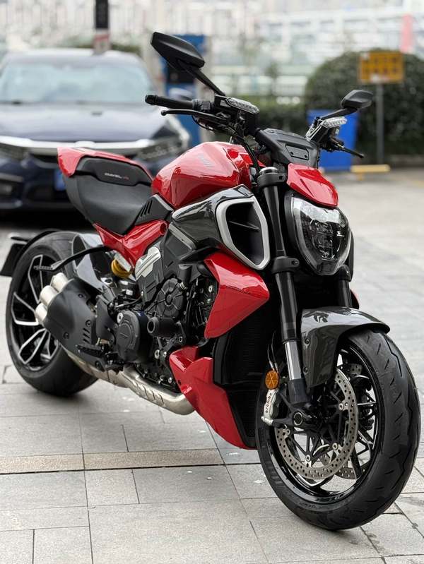 二手杜卡迪Diavel V4