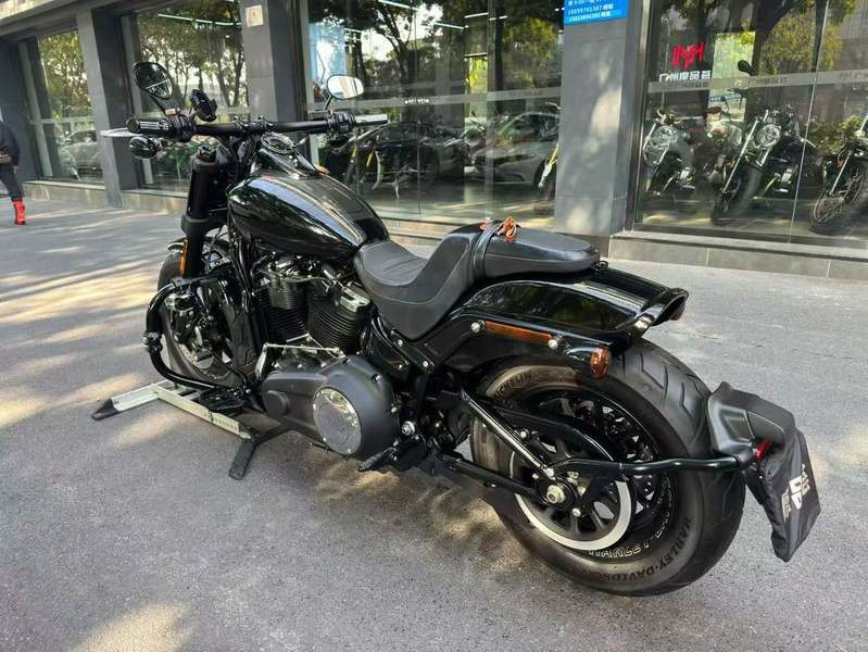 二手哈雷戴维森肥霸 Fat Bob