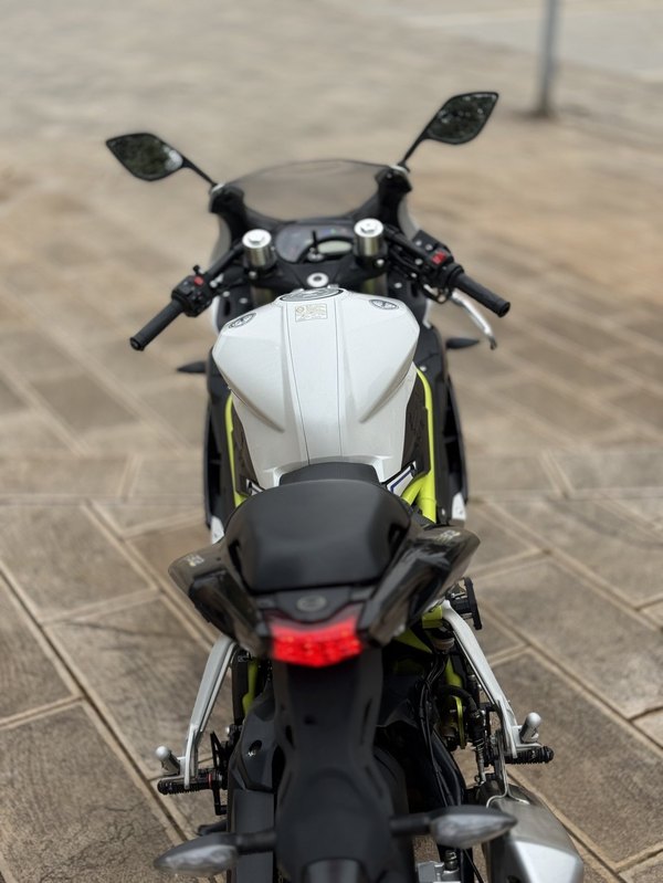 二手贝纳利龙卷风 Tornado 302R