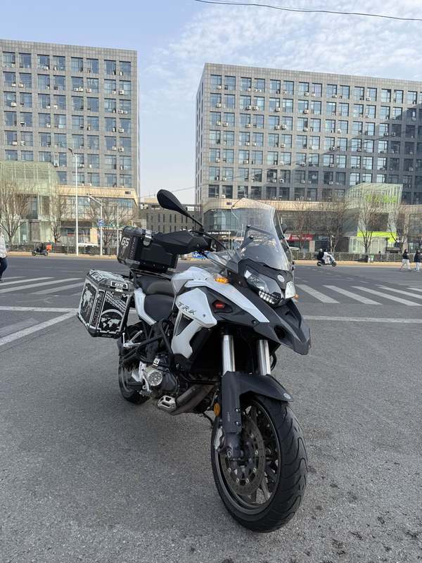 二手贝纳利金鹏 TRK502