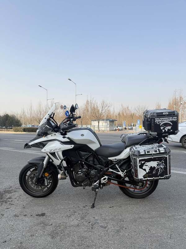 二手贝纳利金鹏 TRK502