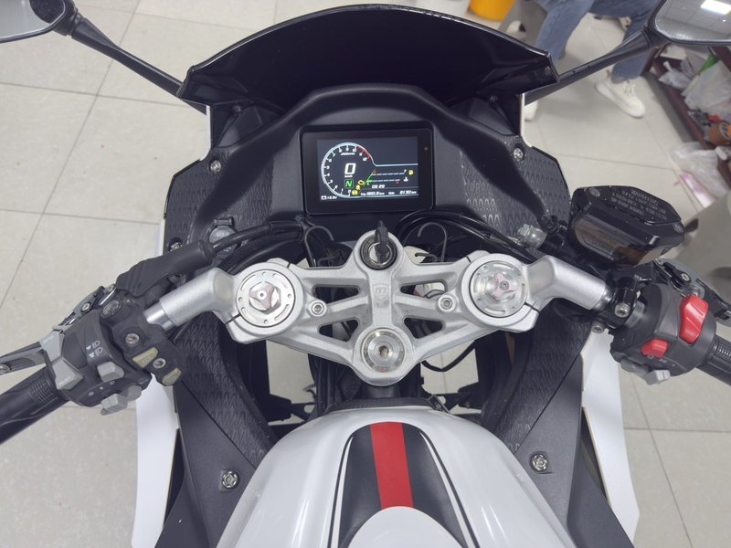 二手诺马魅影 255S