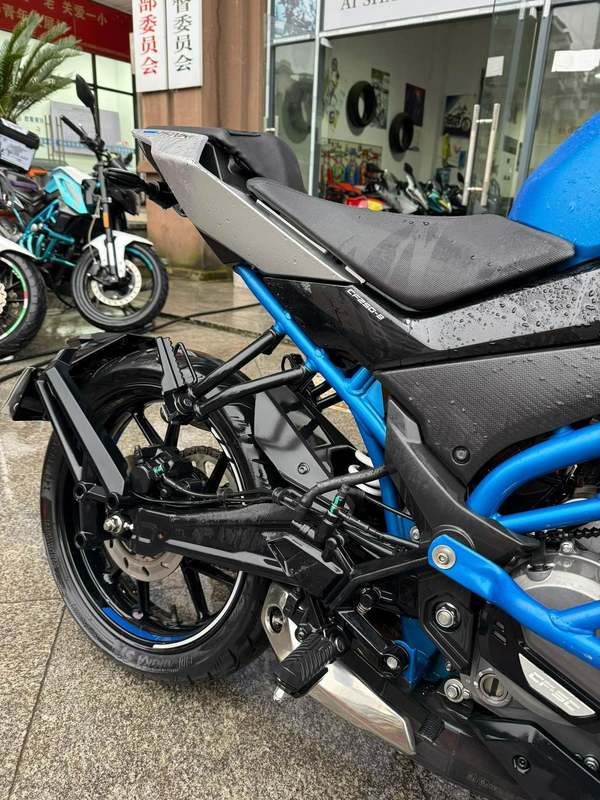 二手春风250NK