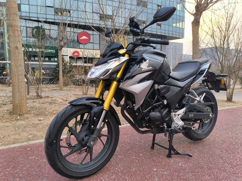二手五羊本田CB190R 暴锋眼