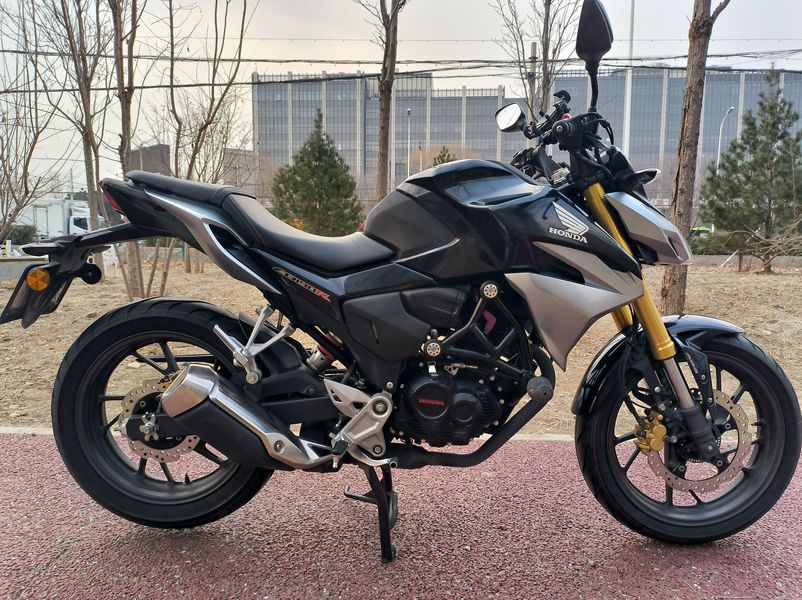 二手五羊本田CB190R 暴锋眼