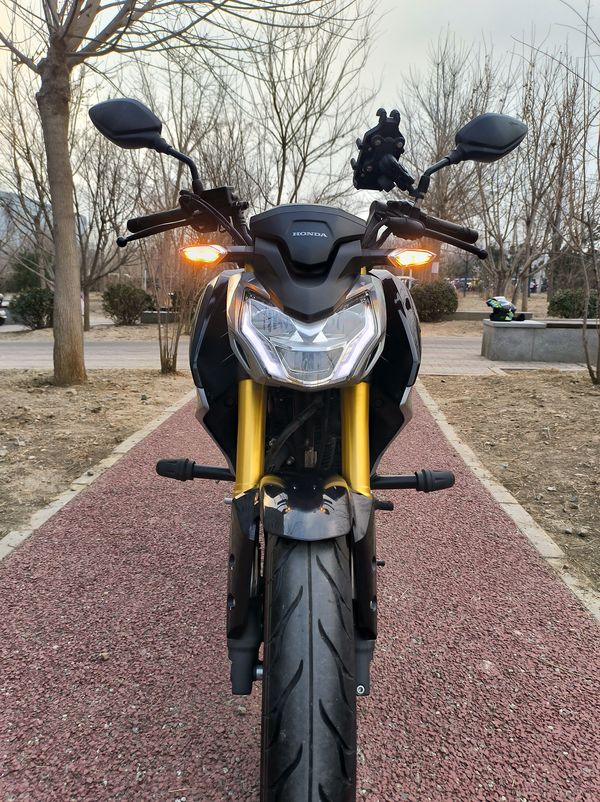 二手五羊本田CB190R 暴锋眼